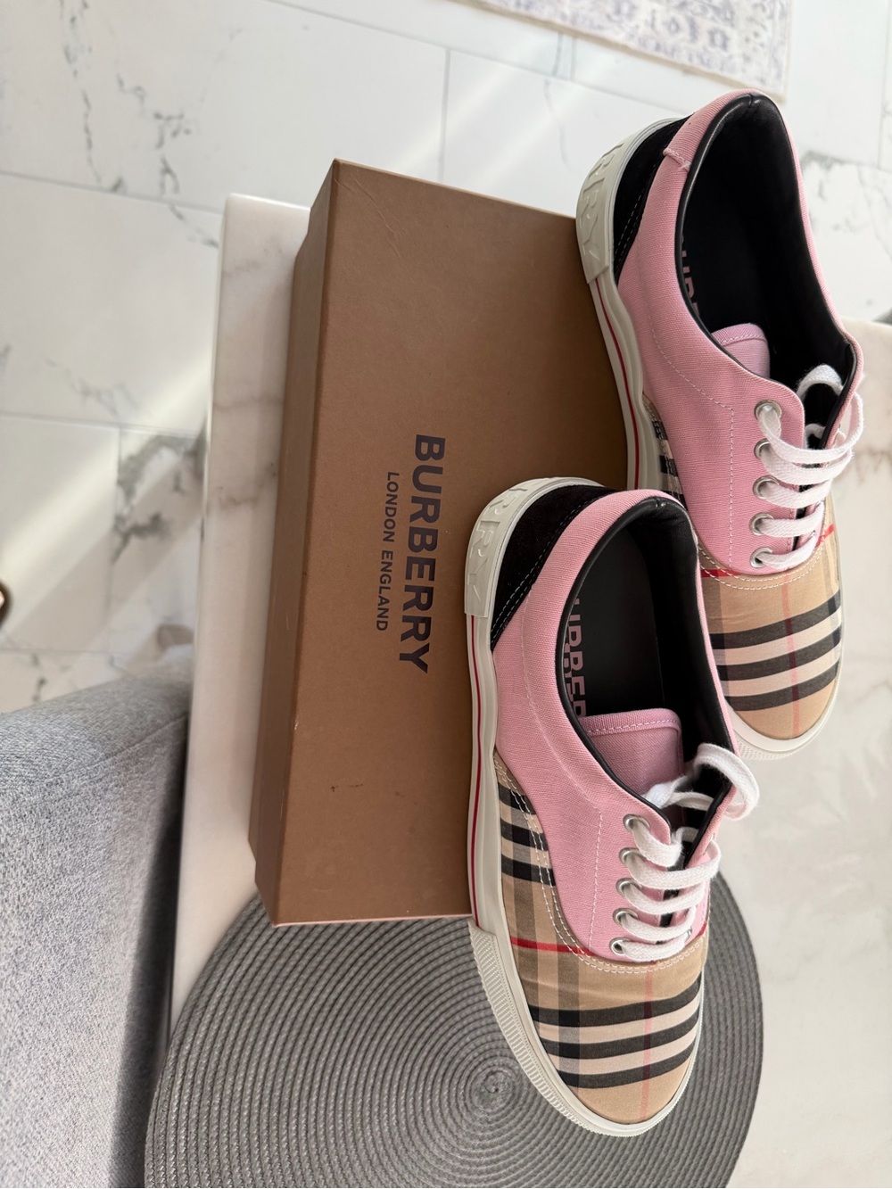 Burberry Pink Vintage Check Canvas Low-Top Sneakers with Black Heel